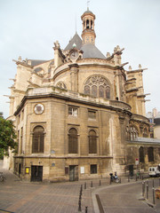 Fototapeta na wymiar house with gargoyles