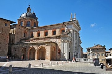 Fototapeta na wymiar Urbino, il Duomo - Marche