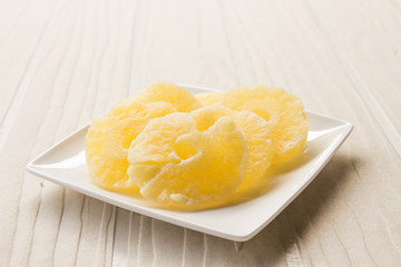 dry pineapple