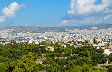 Fototapeta na wymiar Panorama of Athens City in Greece with beautiful antique monumen