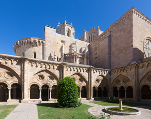 Fototapeta premium inner courtyard of Tarragona Cathedral