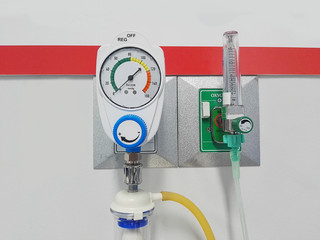 Oxygen and vacuum unit in hospital
