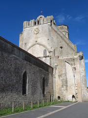 Fototapeta na wymiar Charente Maritime - Marsilly - Eglise Saint-Pierre, façade Est