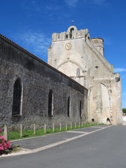 Charente-Maritime - Marsilly - Façade Est de l'Eglise Saint-Pierre