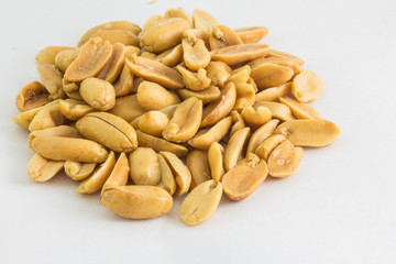 Obraz premium Peanuts in white background