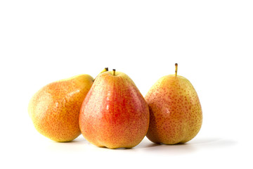 Груши на белом фоне