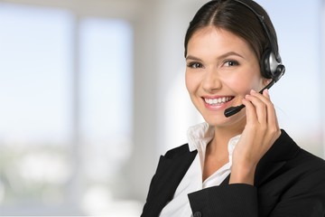 Customer, operator, helpdesk.