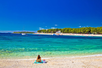 Fototapeta na wymiar Turquoise Adriatic beach in Primosten