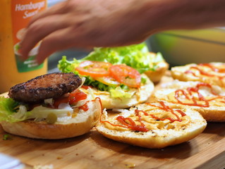 preparazione burger 2