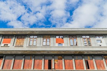 Fototapeta premium Old building under blue sky