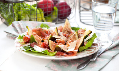 Feigen Salat mit parma schinken 