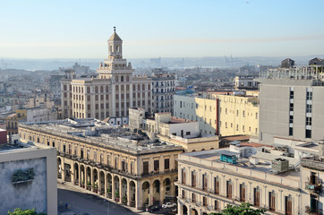 Obraz premium Areal view to the roofs of Havana, Cuba