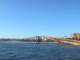 Jetée à Roscoff, port breton.