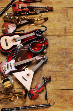 Music genre Generi musicali G&eacute;nero musical Музыкальный жанр نوع موسيقي Musikgenre סוגה מוזיקלית 音乐类型 M&uuml;zik tarzı 음악 장르 Hudebn&iacute; ž&aacute;nr 