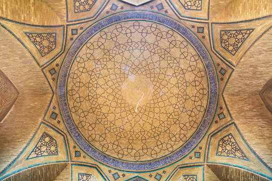 Hakim Mosque (Masjed-e-Hakim) in Isfahan, Iran