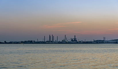Obraz premium oil refinery in Marseille
