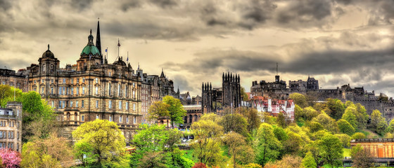 View of the historic centre of Edinburgh - Scotland