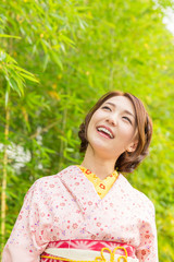 Fototapeta premium 着物を着た女性