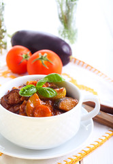 Vegetable stew with sauce