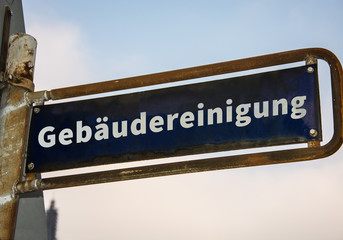 Strassenschild 47 - Gebäudereinigung