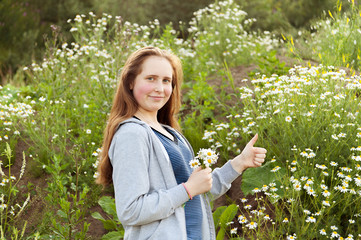 Girl with daisies