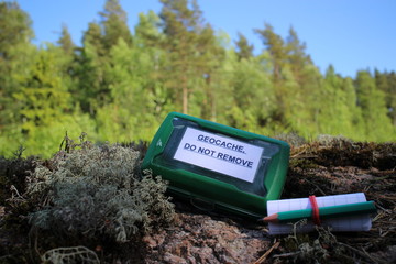 Geocaching and geocache box