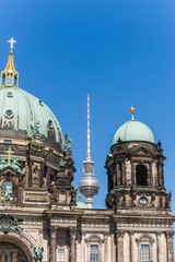 Fototapeta na wymiar impressions of berlins city centre on a sunny day