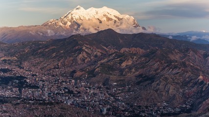 la paz located at roughly 4000m in the mountains of bolivia