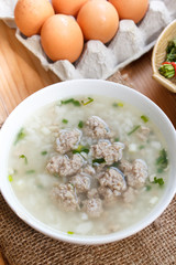 Rice porridge with minced pork.