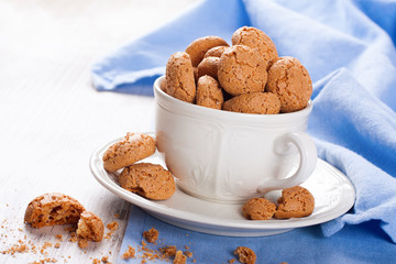 Italian almond cookie amaretti 