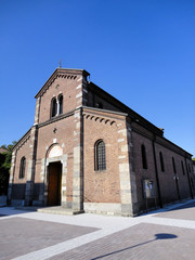 Fototapeta na wymiar chiesa santa maria nascente - sesto san giovanni