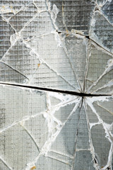 Zerbrochenes Fenster