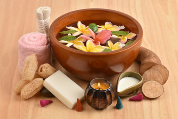 Flowers spa tub, Frangipani flowers spa tub and spa skin with Yacon roots, fresh milk and soap from natural raw materials.