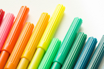 multicolored sketch pens