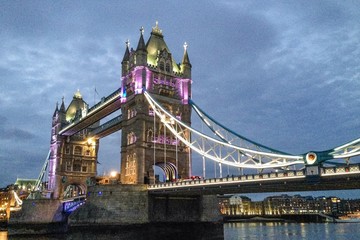 Fototapeta na wymiar Tower Bridge en Londres