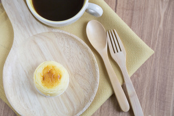 Hokkaido cheesecake with coffee cup