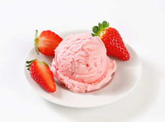 Strawberry ice cream