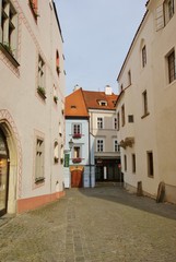 Fototapeta na wymiar Старые улицы средневекового города в Европе Чехия