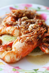 Fried prawns with garlic and spices