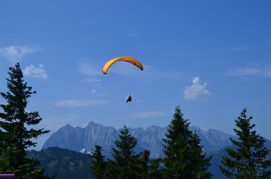 Paragliding