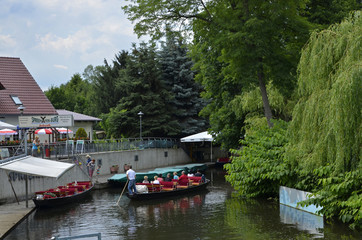 Obraz premium KahnfÃ¤hrhafen in Burg, Spreewald