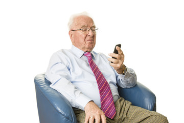 Senior mit Smartphone