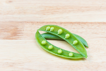 fresh green peas