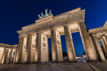 Brandenburg Gate in the evening (German: Brandenburger Tor) © SN-Photography
