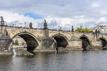 Obraz premium View of Charles Bridge (Karluv most, 1357). Prague, Czech Rep.