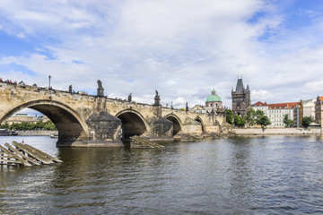 Fototapeta na wymiar View of Charles Bridge (Karluv most, 1357). Prague, Czech Rep.
