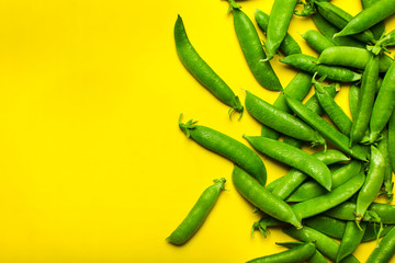 Closed pea pods.