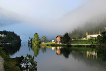 Obraz premium Beautiful lake, mountains and nature in the morning