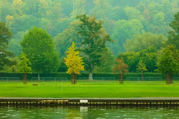 Foto auf Acrylglas Thames river landscape. Autumn nature. © Voyagerix