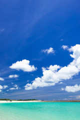 沖縄のビーチ・西原きらきらビーチ
